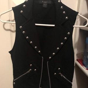 XXI vest